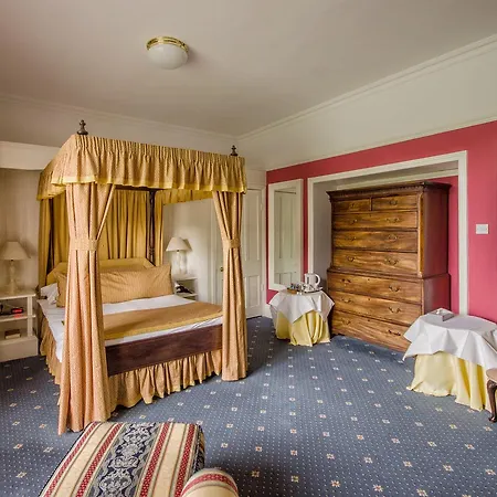 The Beeches Hotel 2*